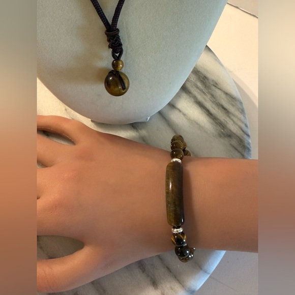 NWOT Round Natural Tiger Eye Stone Adjustable Necklace & Bracelet 8m 2 Piece Set - Picture 2 of 11